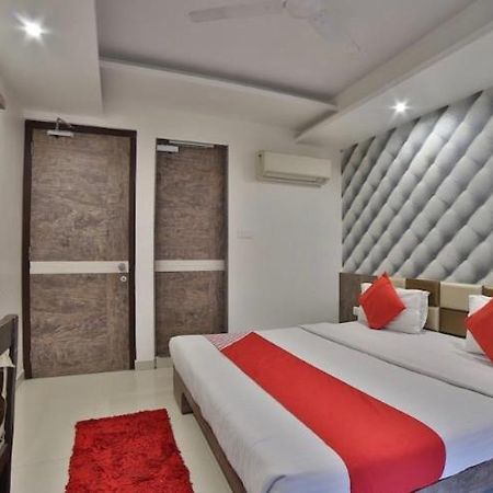 Hotel Green Apple Gandhinagar Eksteriør bilde