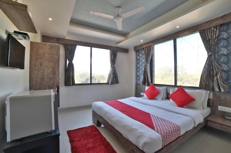 Hotel Green Apple Gandhinagar Eksteriør bilde